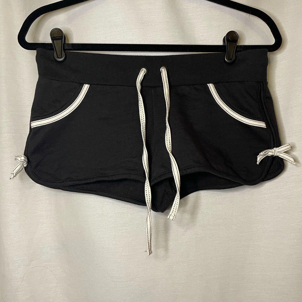 NWOT Blu Chic Short Black Comfy Drawstring Shorts w White Piping and Bows Size S